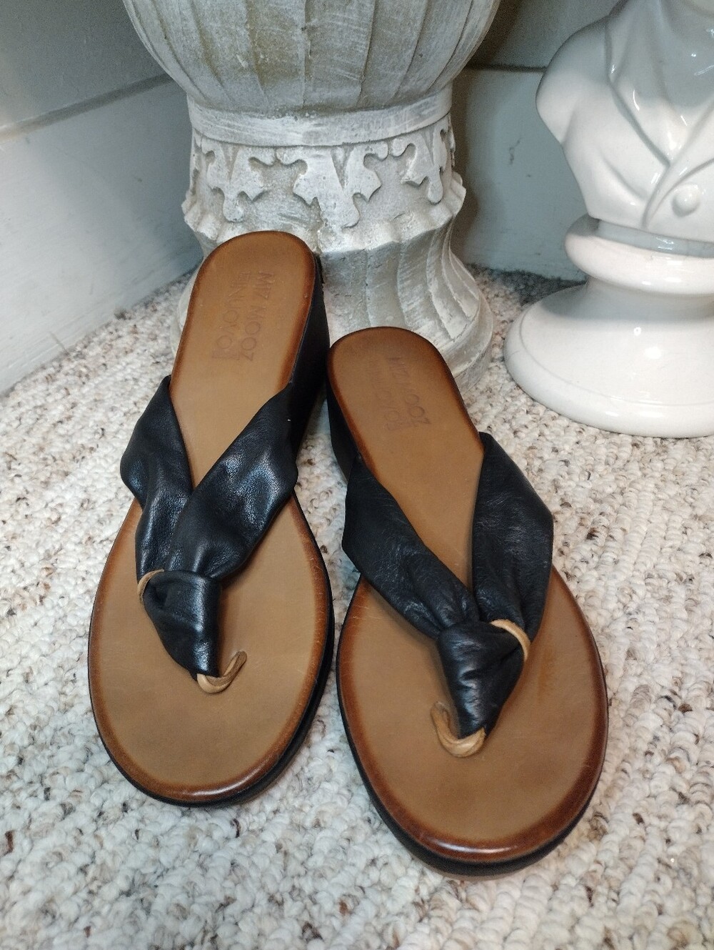 Miz Mooz Nuovo Black Leather Platform Thong Sandals - Picture 2 of 7